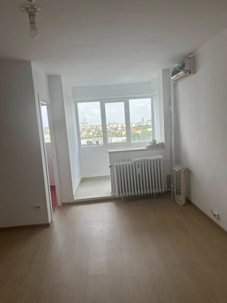 Favorit, Drumul Taberei, garsoniera 31 mp, renovata, la 5 minute de metrou.